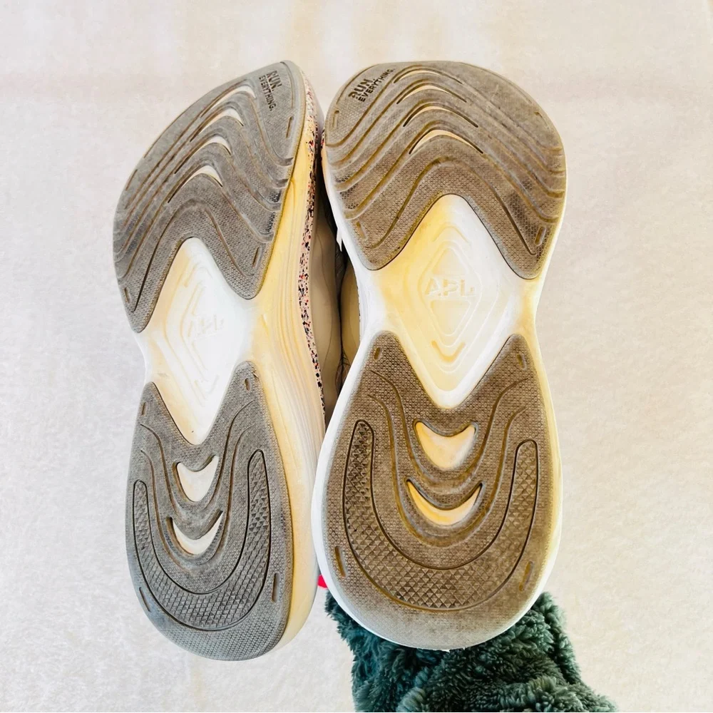 Athletic Propulsion Labs excellent pre